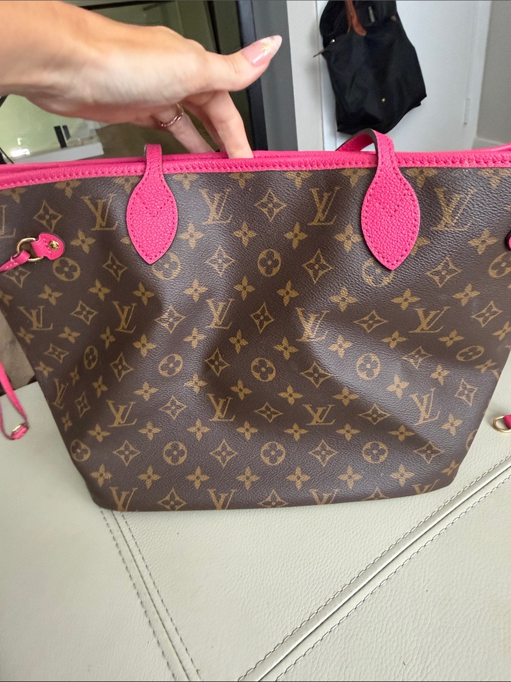 Louis Vuitton Monogram Canvas Tote with Hot Pink Trim - Picture 4 of 12